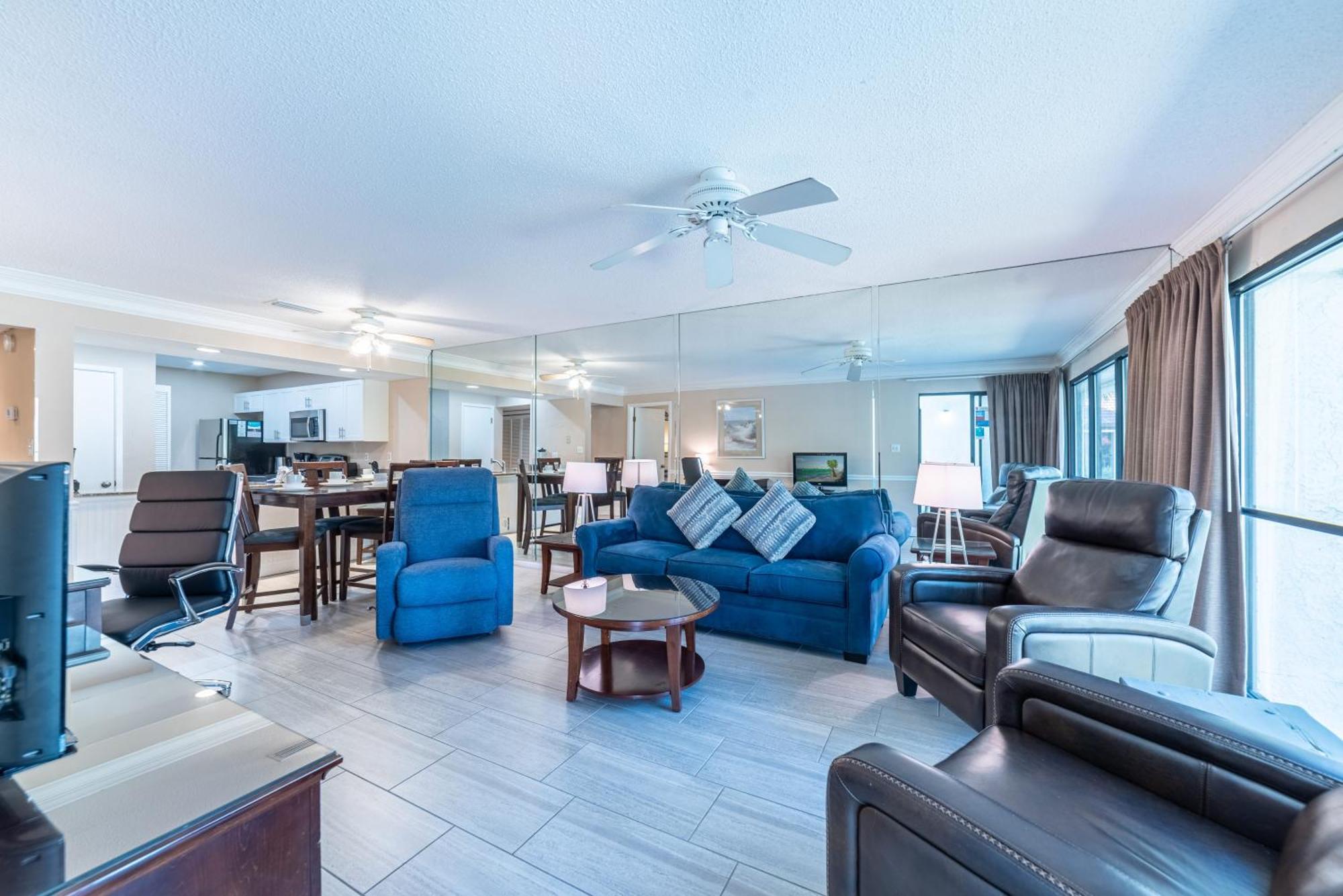 Edgewater 3011 'fountain View Hideaway'
