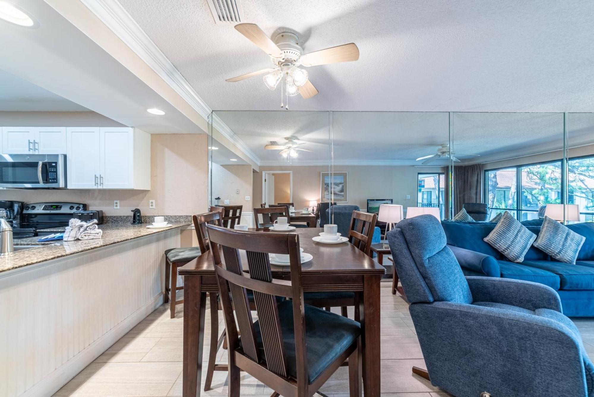 Edgewater 3011 'fountain View Hideaway' Holiday home