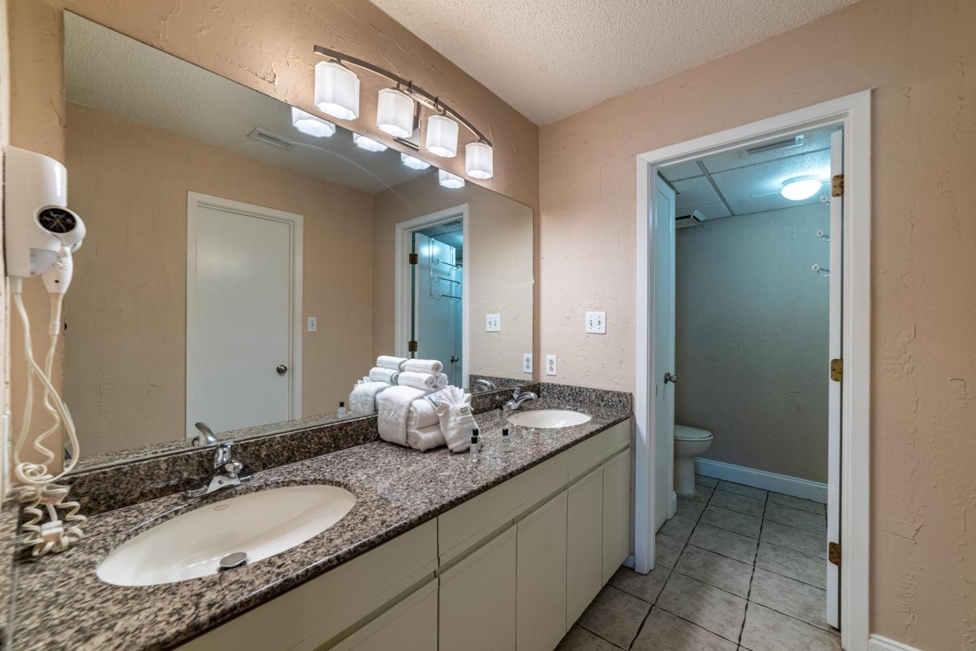 Edgewater 3011 'fountain View Hideaway' Holiday home