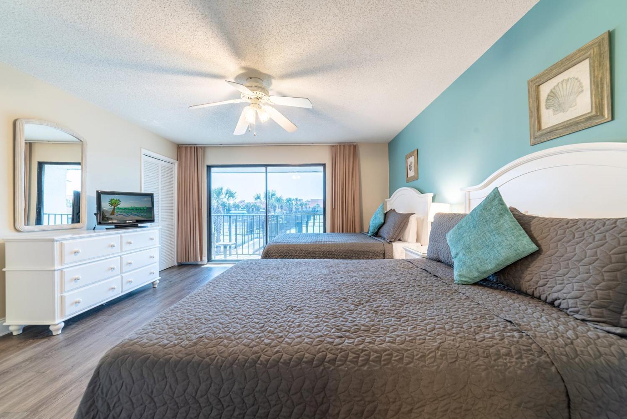 Edgewater 3011 'fountain View Hideaway'