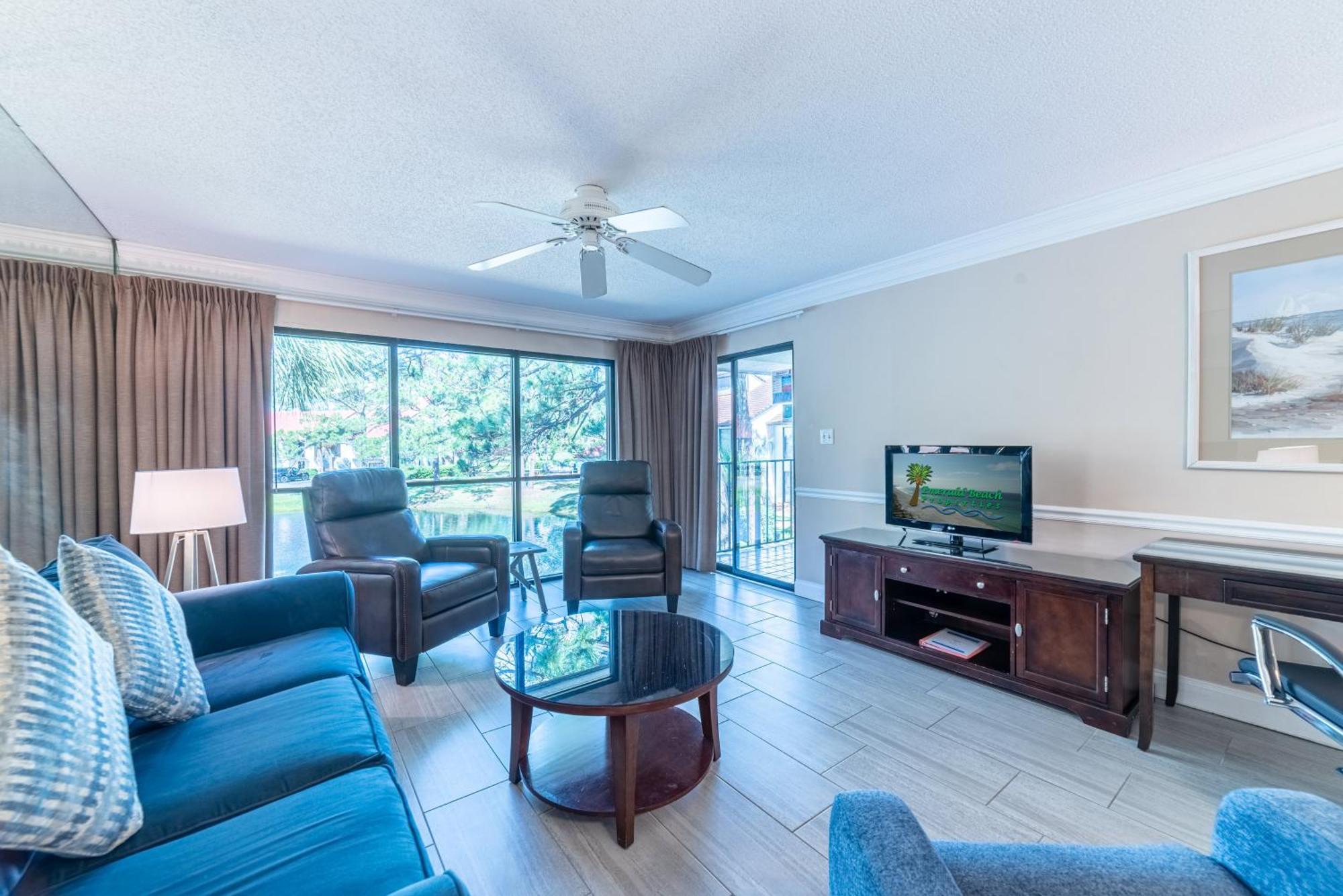Edgewater 3011 'fountain View Hideaway'