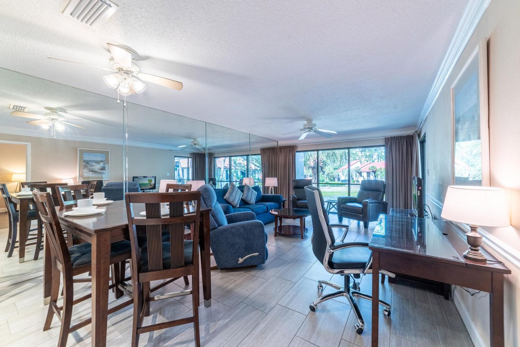 Holiday home Edgewater 3011 'fountain View Hideaway' *